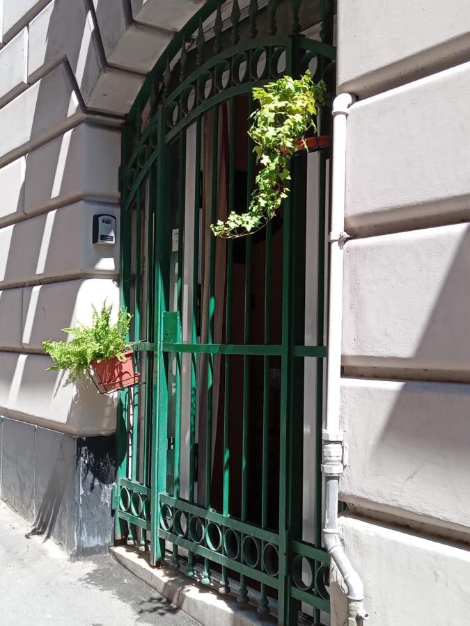 Loft Di Charme In Centro Apartment Genua